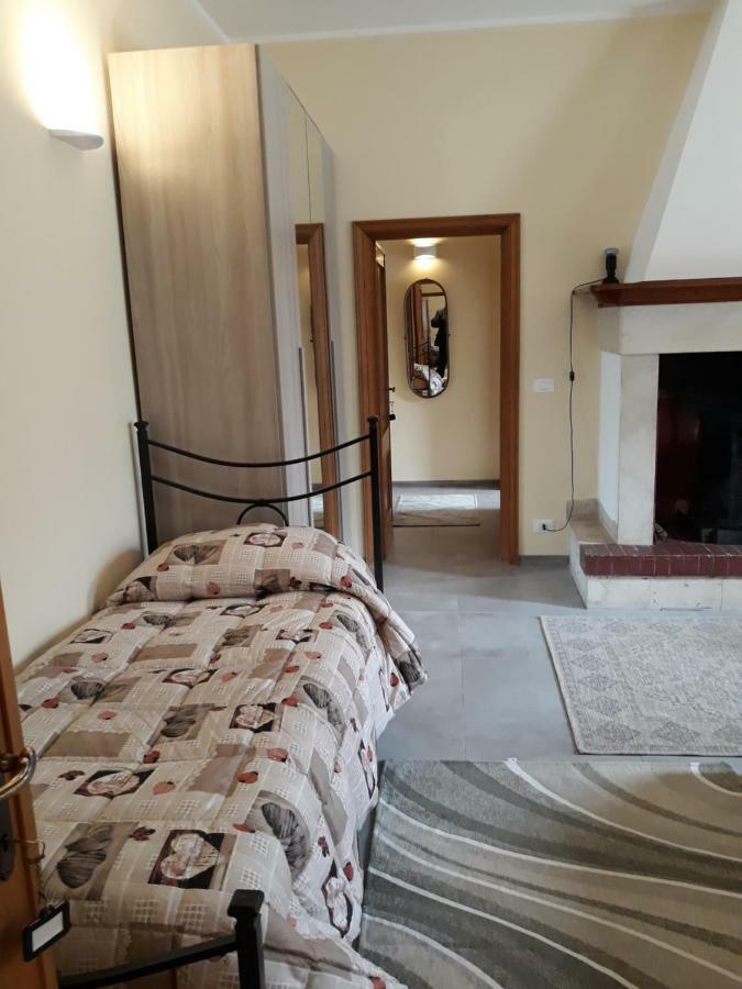 Villa Immersa Nel Verde 라킬라 외부 사진