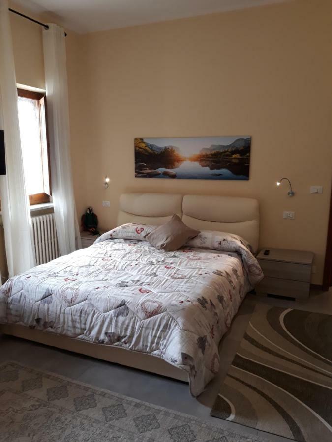 Villa Immersa Nel Verde 라킬라 외부 사진